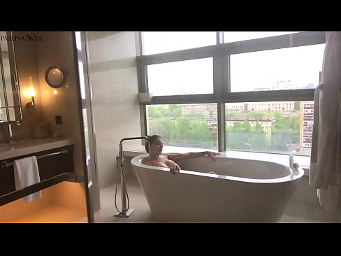 ❤️ Sayang yang luar biasa dengan penuh semangat menyentak vaginanya di kamar mandi ❤️ Video seks pada kami id.ixiporn.ru ️